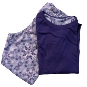 Cuddl Duds Purple and White Snowflake Thermal Set